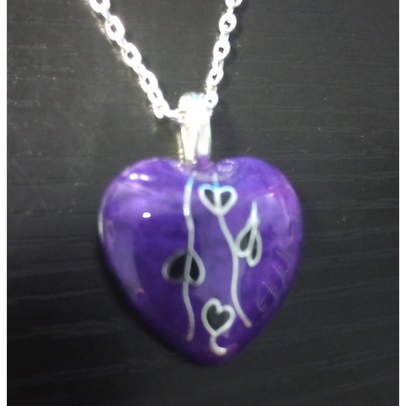 Handmade Jewelry - 1" Purple Heart Pendant On 18" Silver Tone Chain